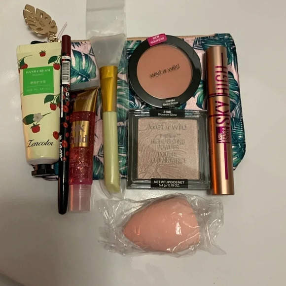 Other - 8 Piece Makeup Bundle With Makeup Bag